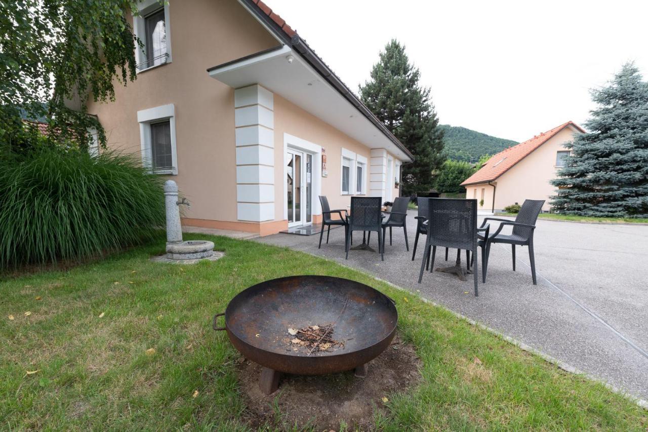 Apartmaji In Sobe Ramar Hotel Straza Exterior photo